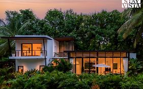 Stayvista At M Villa With Breakfast Included